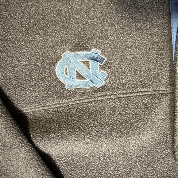 Men's Columbia Gray North Carolina Tar Heels Harborside Fleece Pullover Jacket - Picture 4 of 9